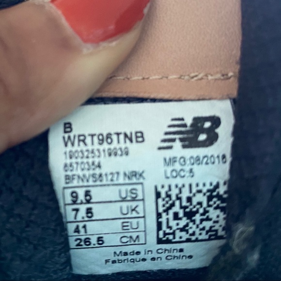 New Balance - Picture 5 of 5